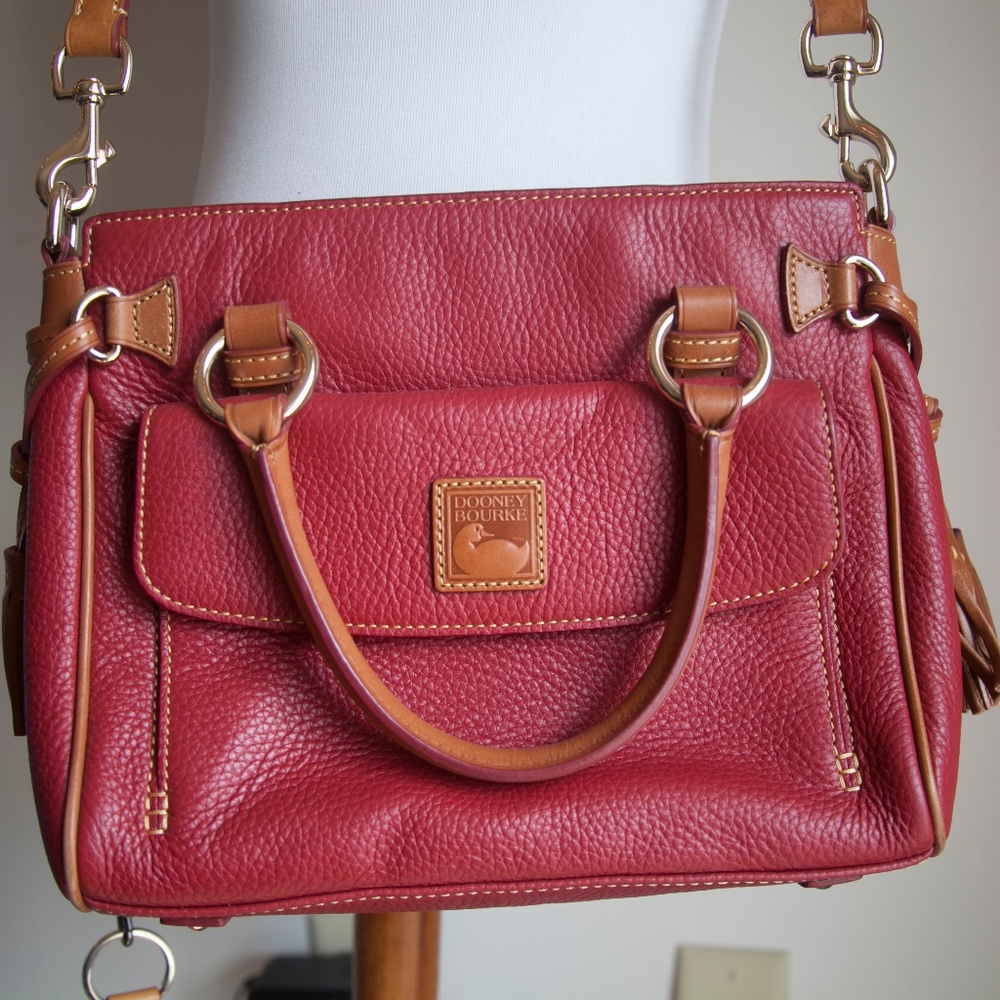 Dooney & Bourke Tassle Purse w/matching coin purse